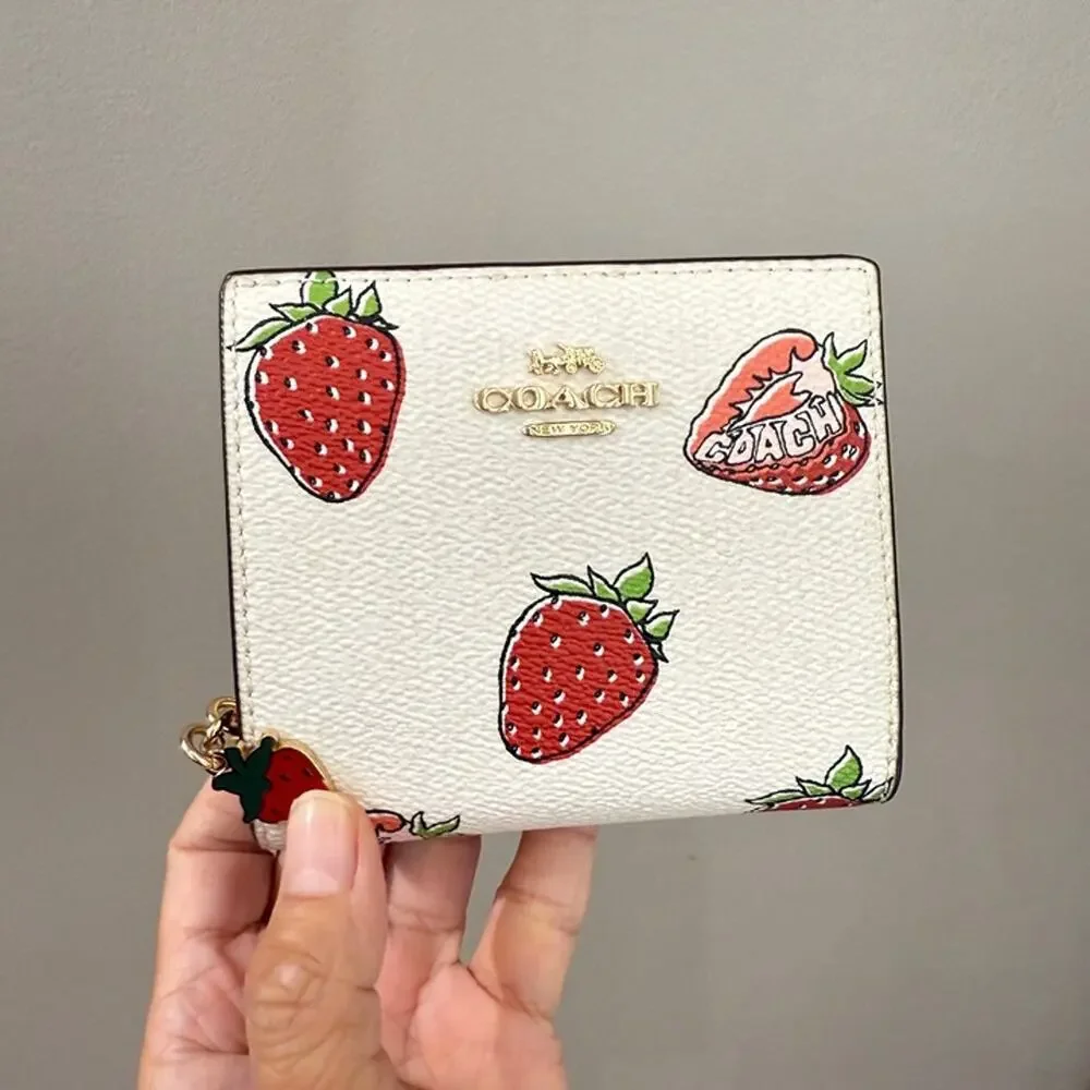 Coach CAP18 Snap Wallet With Strawberry Print - Picture 1 of 7